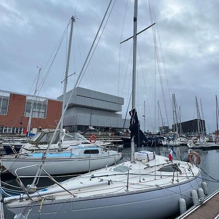 Nuit Insolite Sur Un Bateau Au Havre 勒阿弗尔 外观 照片